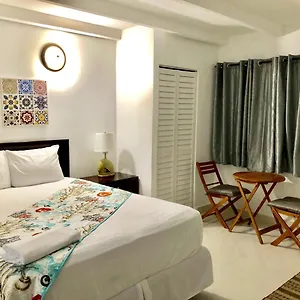 Isla Verde Walking Beach Studio Apartment